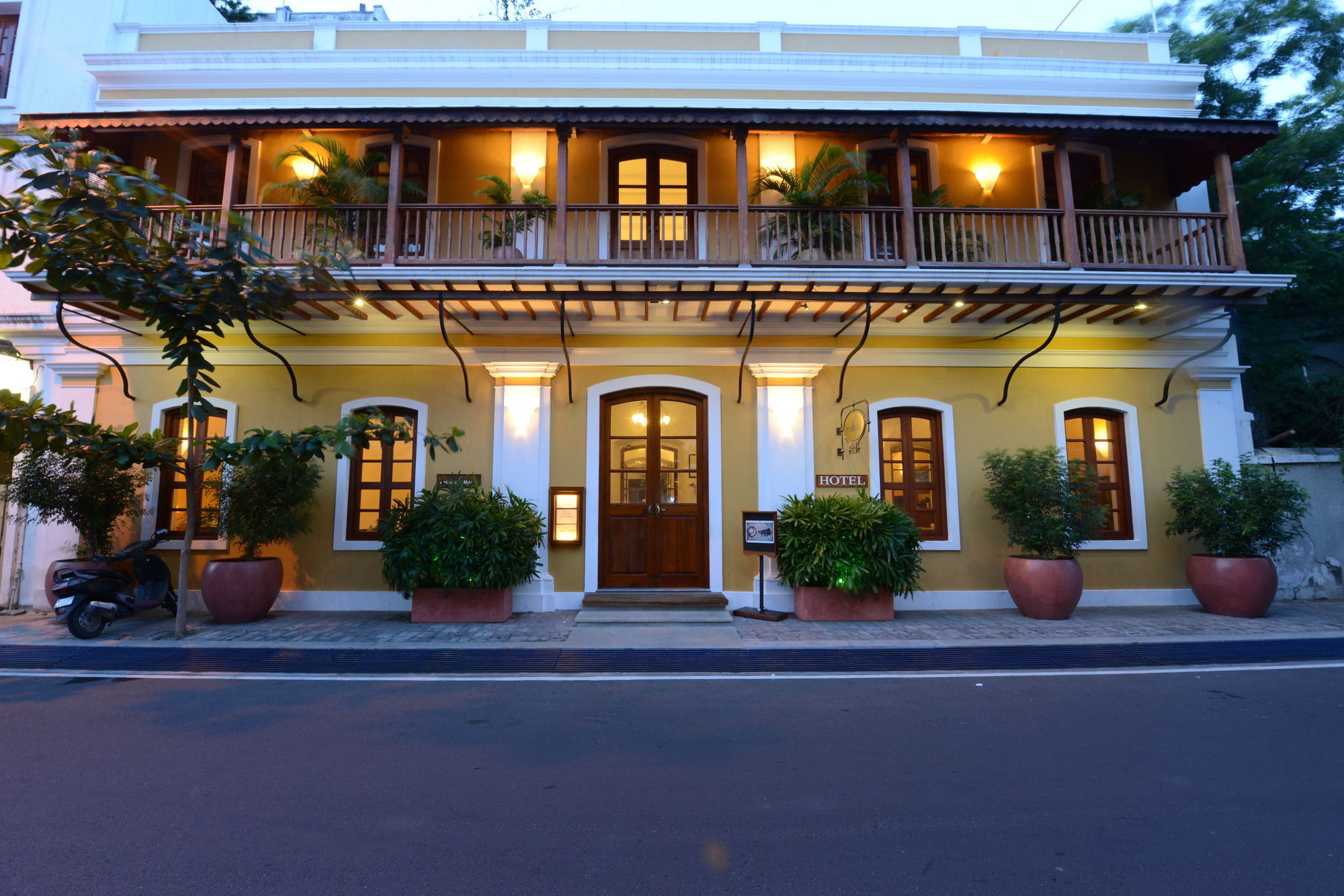 Palais De Mahe - A Cgh Earth Experience Pondicherry Exterior foto